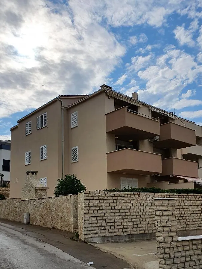 Beach Apartment Pag Town 0*,