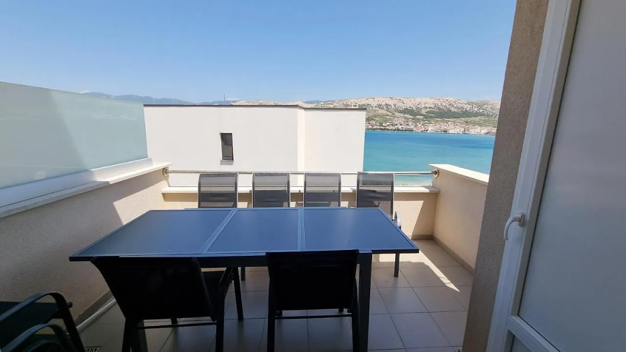 Beach Apartment Pag Town Hırvatistan