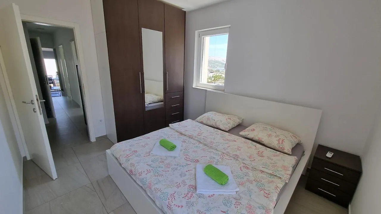 Beach Apartment Pag Town Croacia